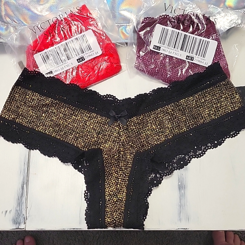 Victoria's Secret panty bundle size Small, NWOT